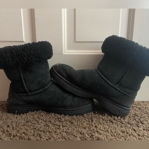 black ugg boots